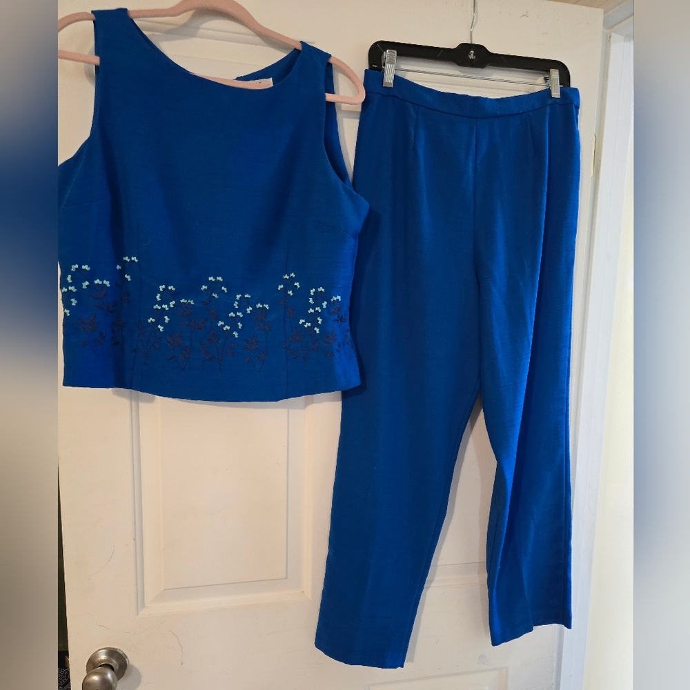 R&K Royal Blue Embroidered Two-Piece Pants Set